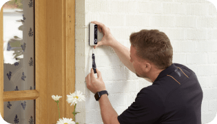 Smart Home Pro Installing a Vivint Doorbell Camera Pro