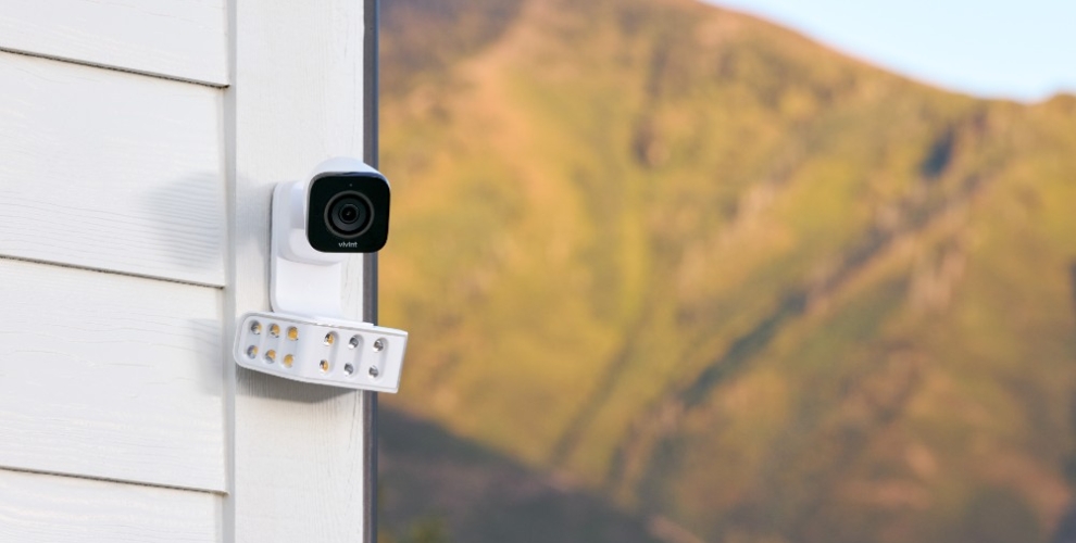 Holiday Chimes with the Vivint Doorbell Camera Pro Vivint