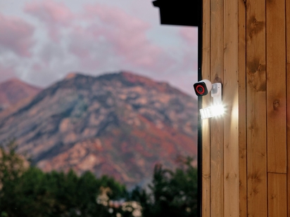 Vivint spotlight pro camera