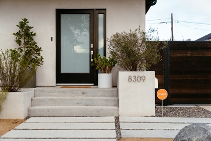 Home protected by a Vivint sign.