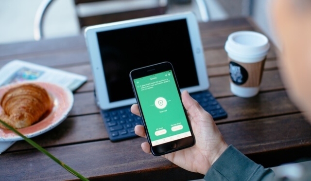 Home Security App Highlight - Blade 1