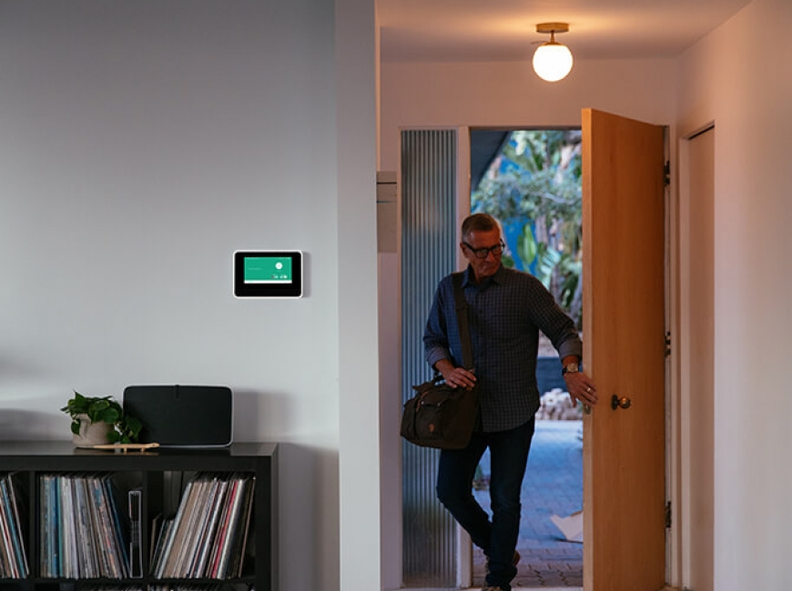 Lighting - Man Coming Through Door - 670x540